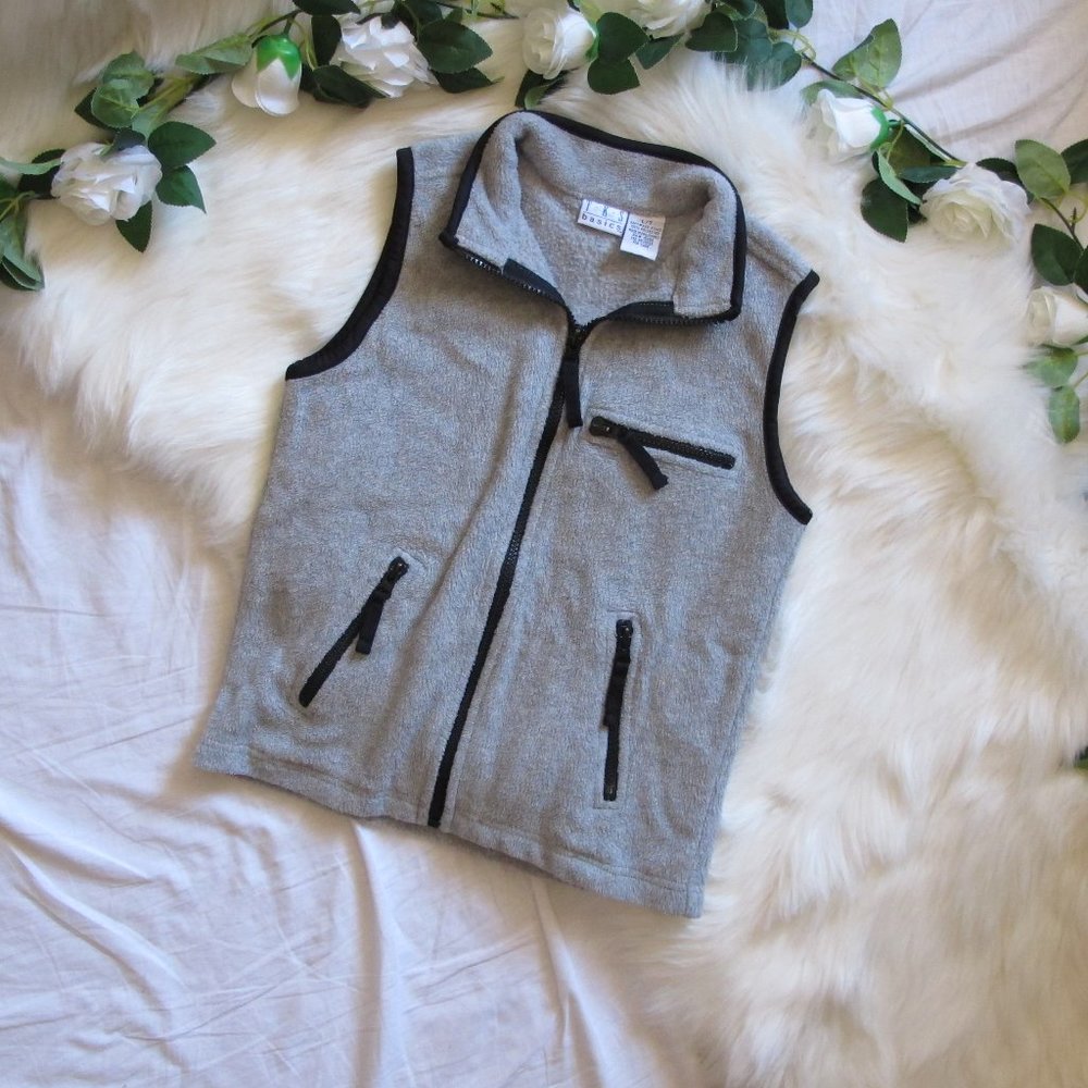 3/$15 TKS Basics | Light Gray Fleece Zipper Vest with Pockets